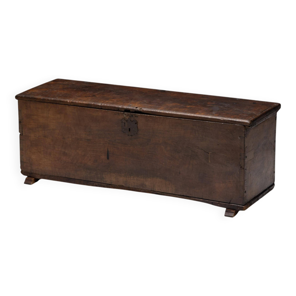 Coffre de rangement en bois ancien, France, fin du XVIIIe siècle