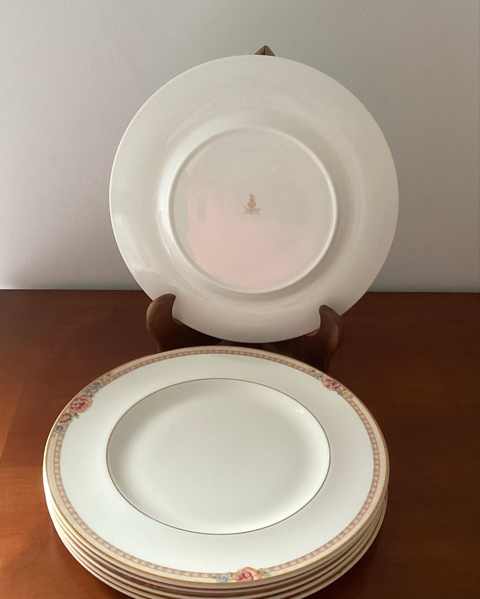 Large fine porcelain plates Royal Doulton Darjeeling