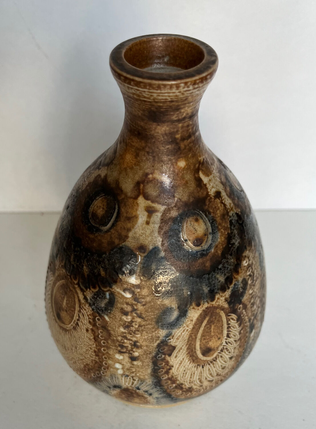 Vase en céramique signé JC Courjault
