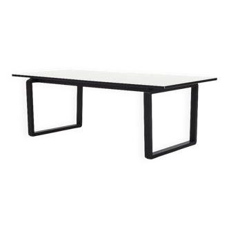 Table a manger de glismand & rudiger modèle north pour bolia suede