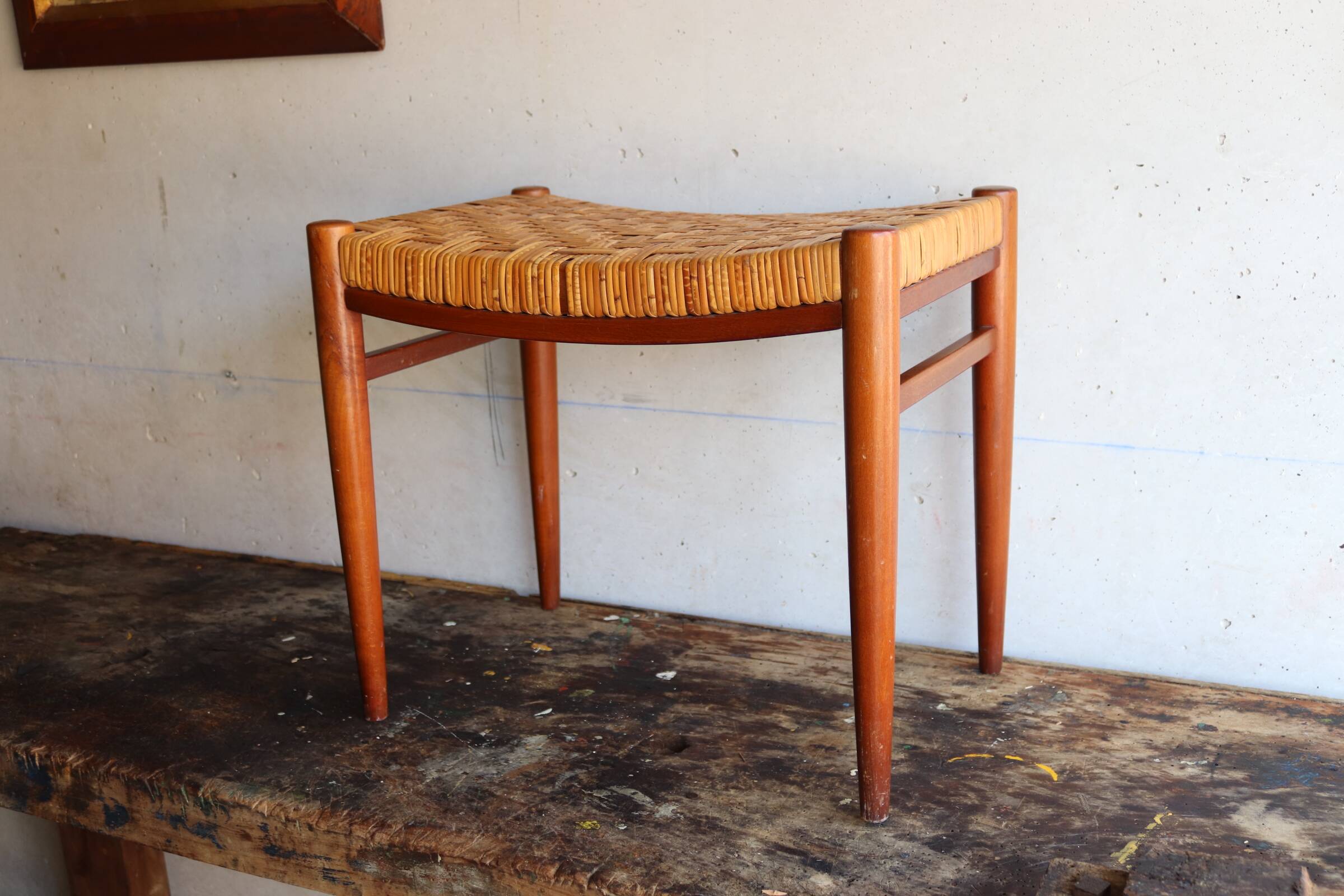 60s stool in teak and braided rush