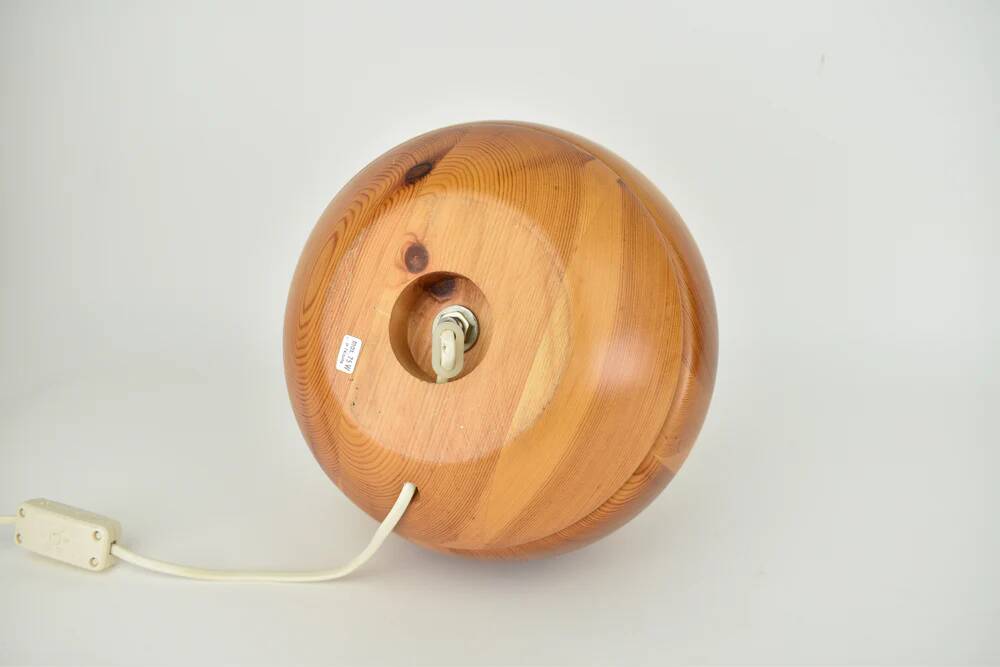 Lampe de table moderniste en bois de pin, années 1970