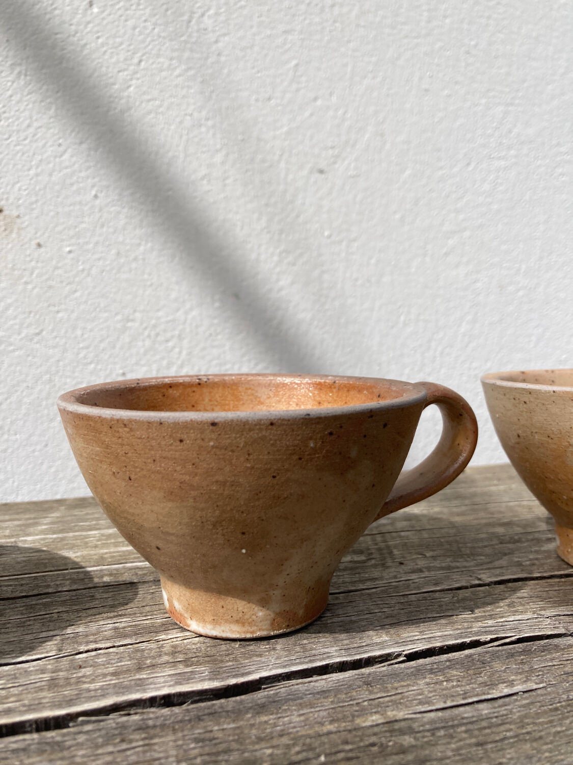 4 vintage stoneware cups