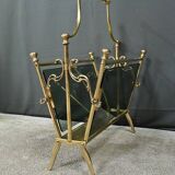Magazine rack in brass and smoked glass, in the style of Maison Baguès – 1960
