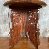 Ancienne table basse tripode bois sculpté & laiton incrusté inde vintage
