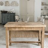 High island table