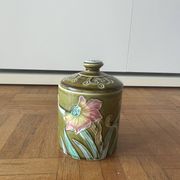 Bonbonnière and ceramic tray g. De Bruyn