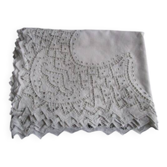 Nappe ancienne brodée 145x215cm