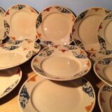 Large suite of 17 asiettes flat art déco