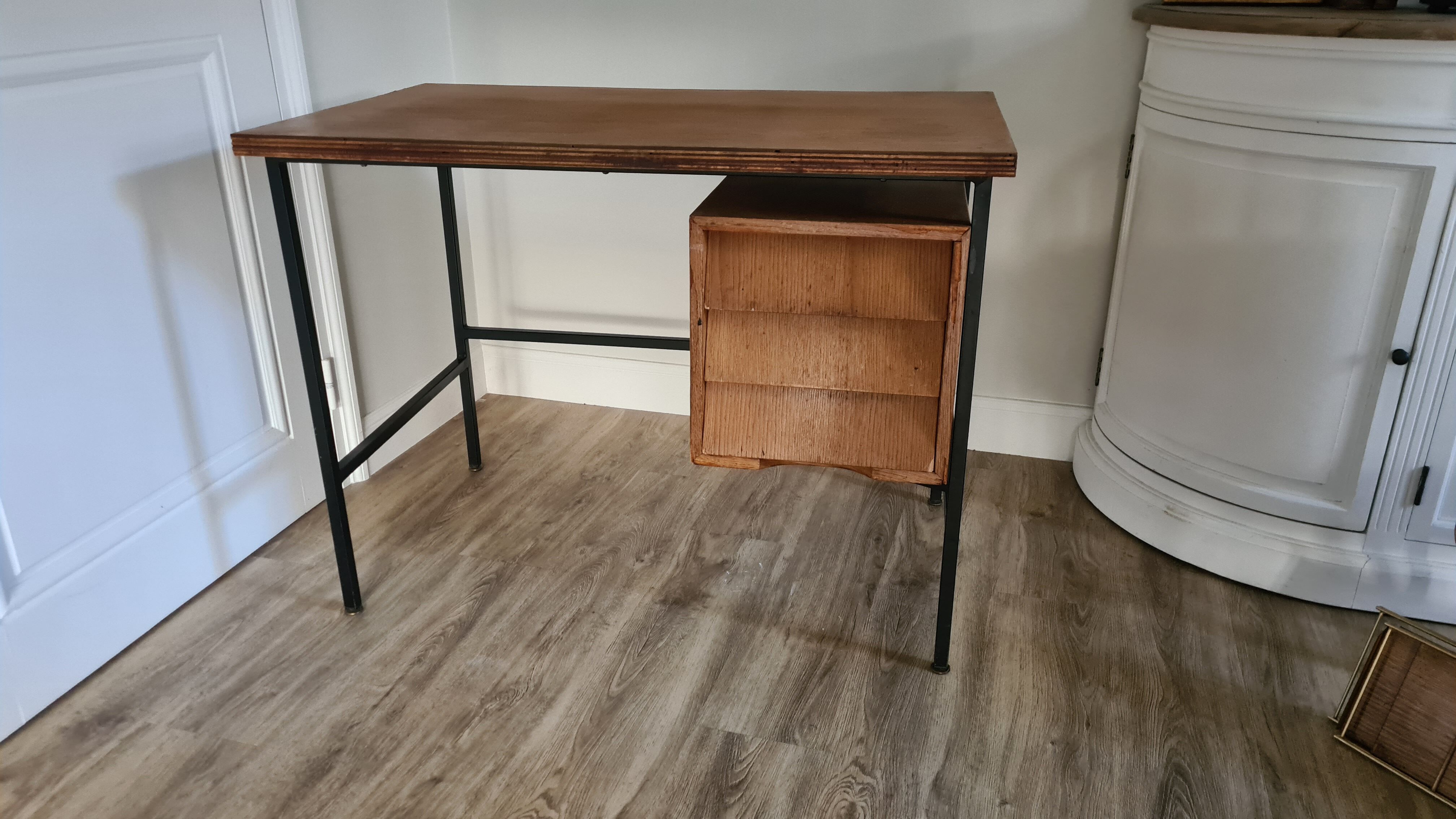 Old wood and metal desk 3 drawers 50s