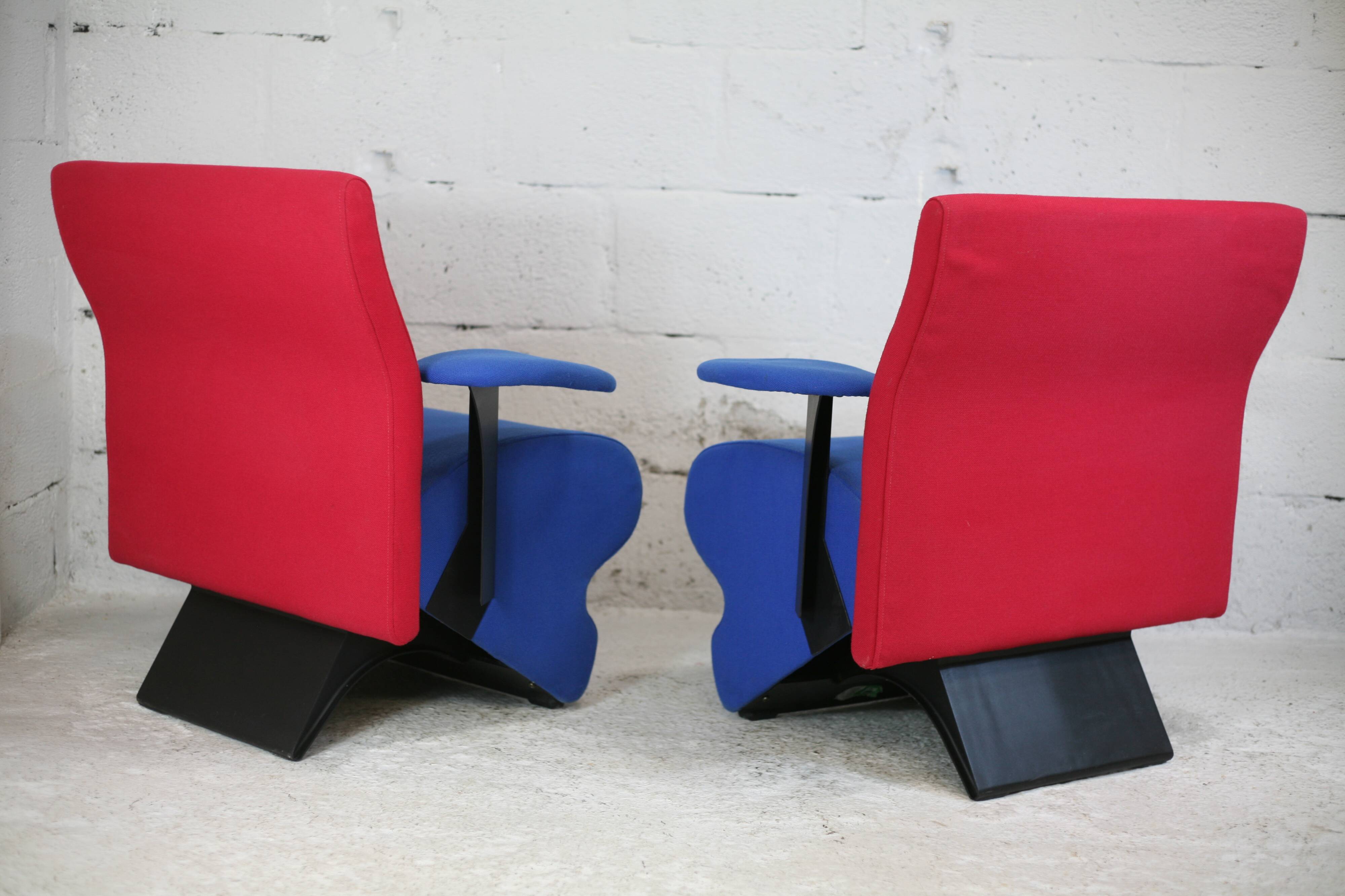 Paire de fauteuils 1995