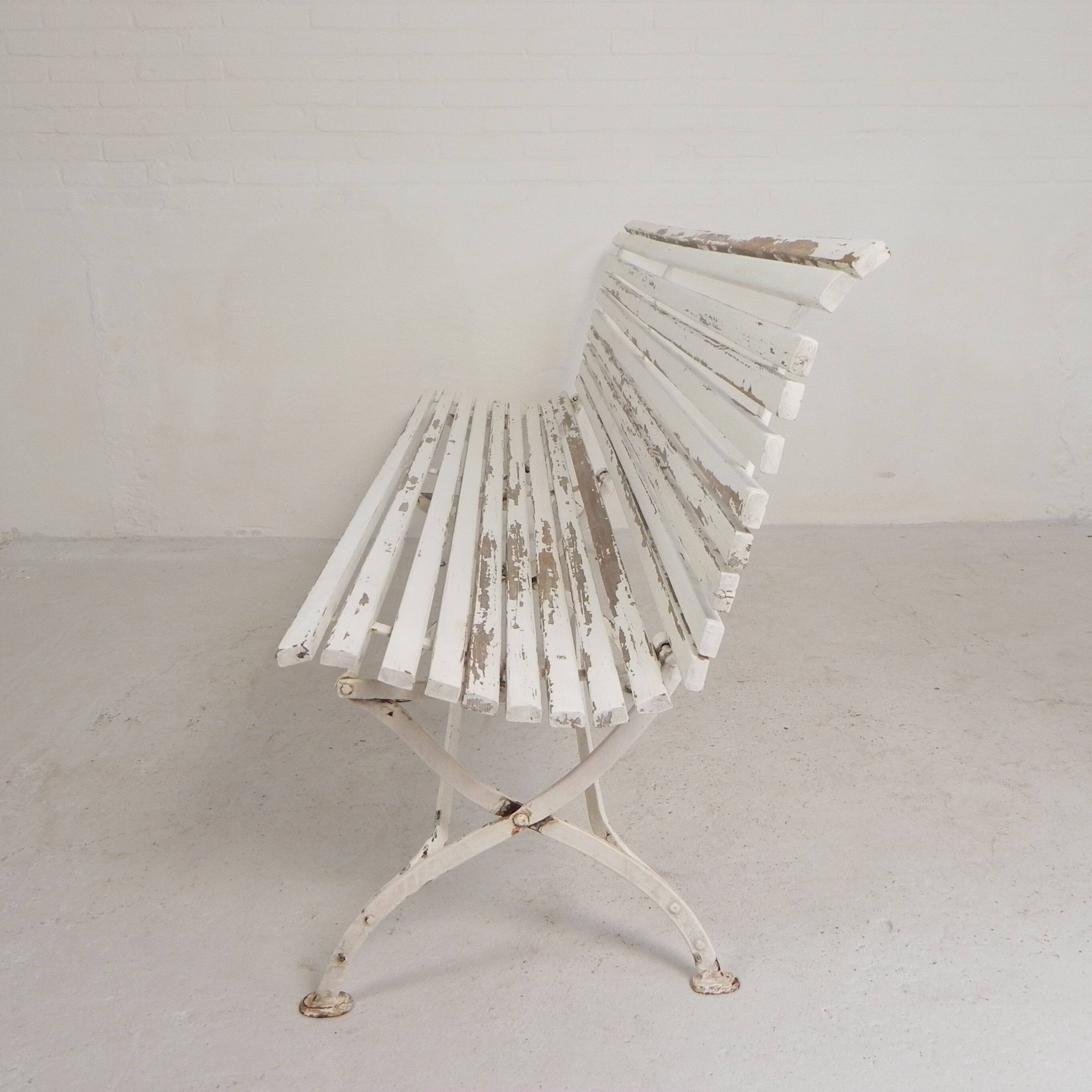 Garden bench, slatted bench, folding, 2 metres long, 1930s.