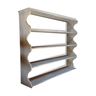 Top of Dresser skated and scalloped