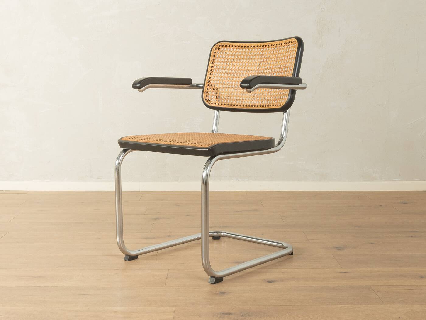 Thonet | Marcel Breuer cantilever chair