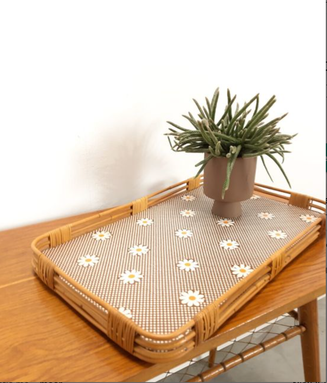 Vintage rattan top with flowers