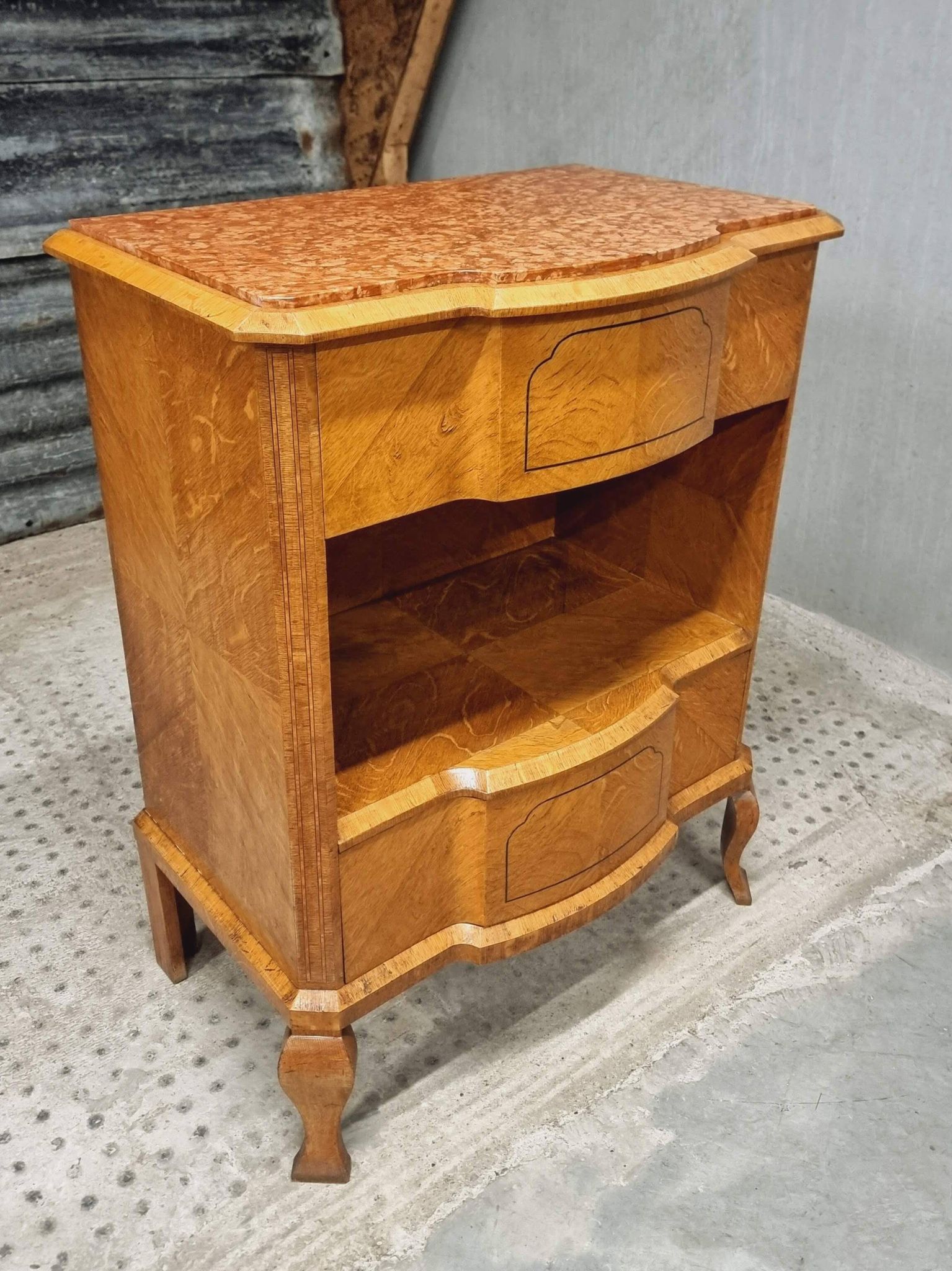 Antique Art Deco chest of drawers 86 x 110 cm