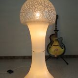 Large mushroom floor lamp (108 cm/42.5 inches) AV Mazzega Carlo Nason post 1965