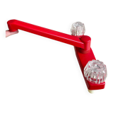 Robinet vintage rouge