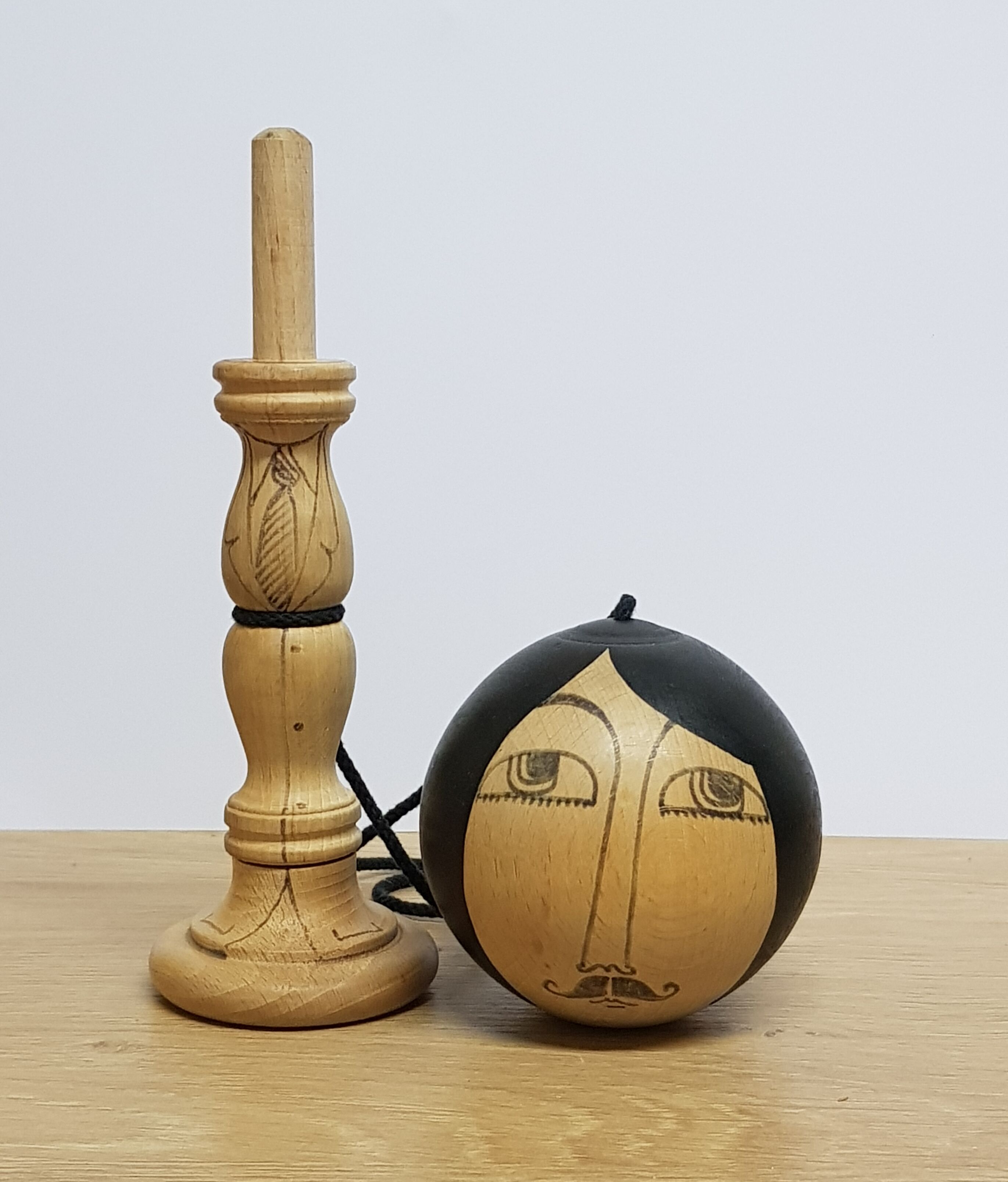 Bilboquet en bois