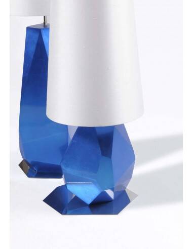 Lamp with silk lampshade