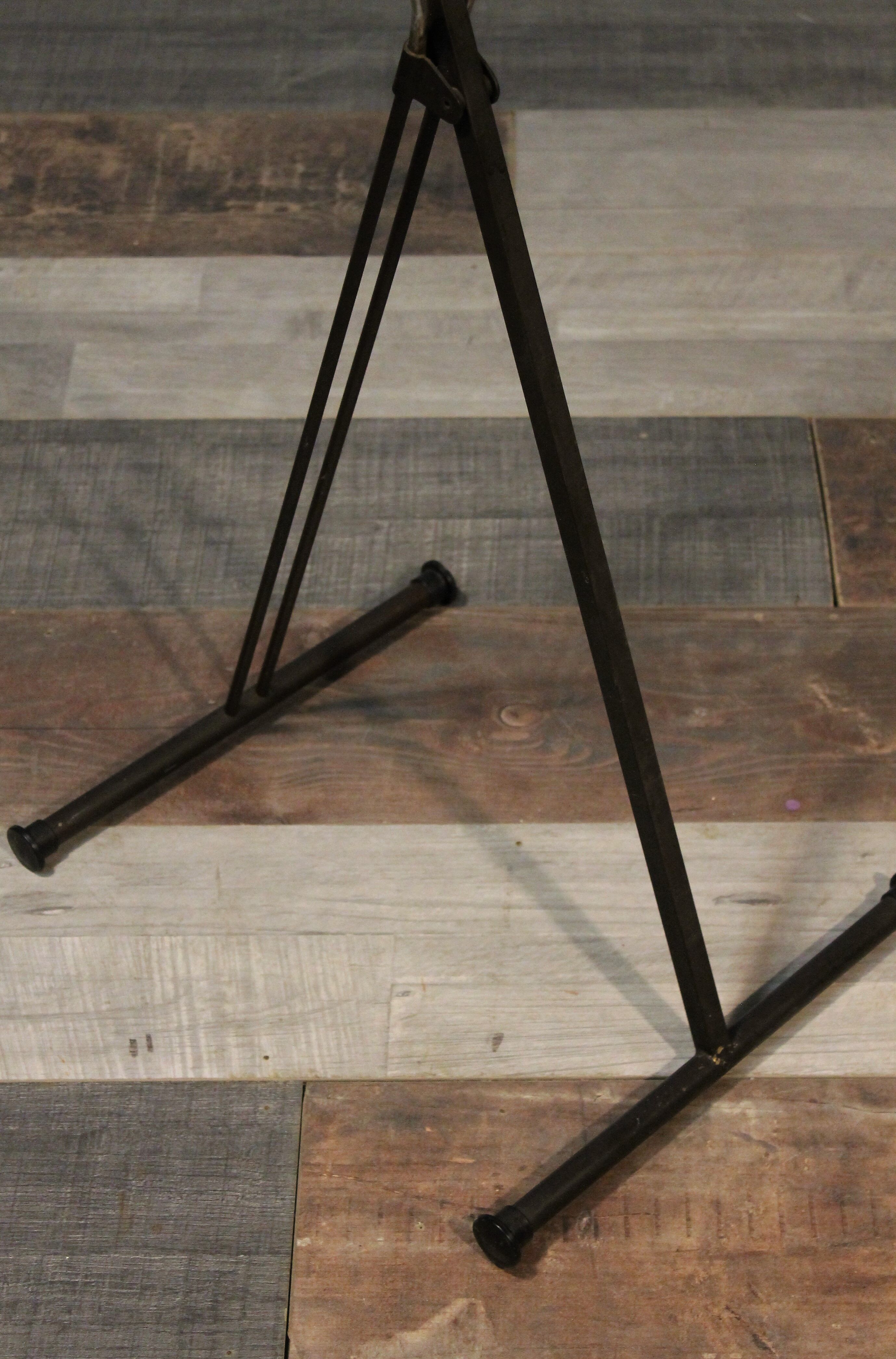 Valet stand Italy 1950