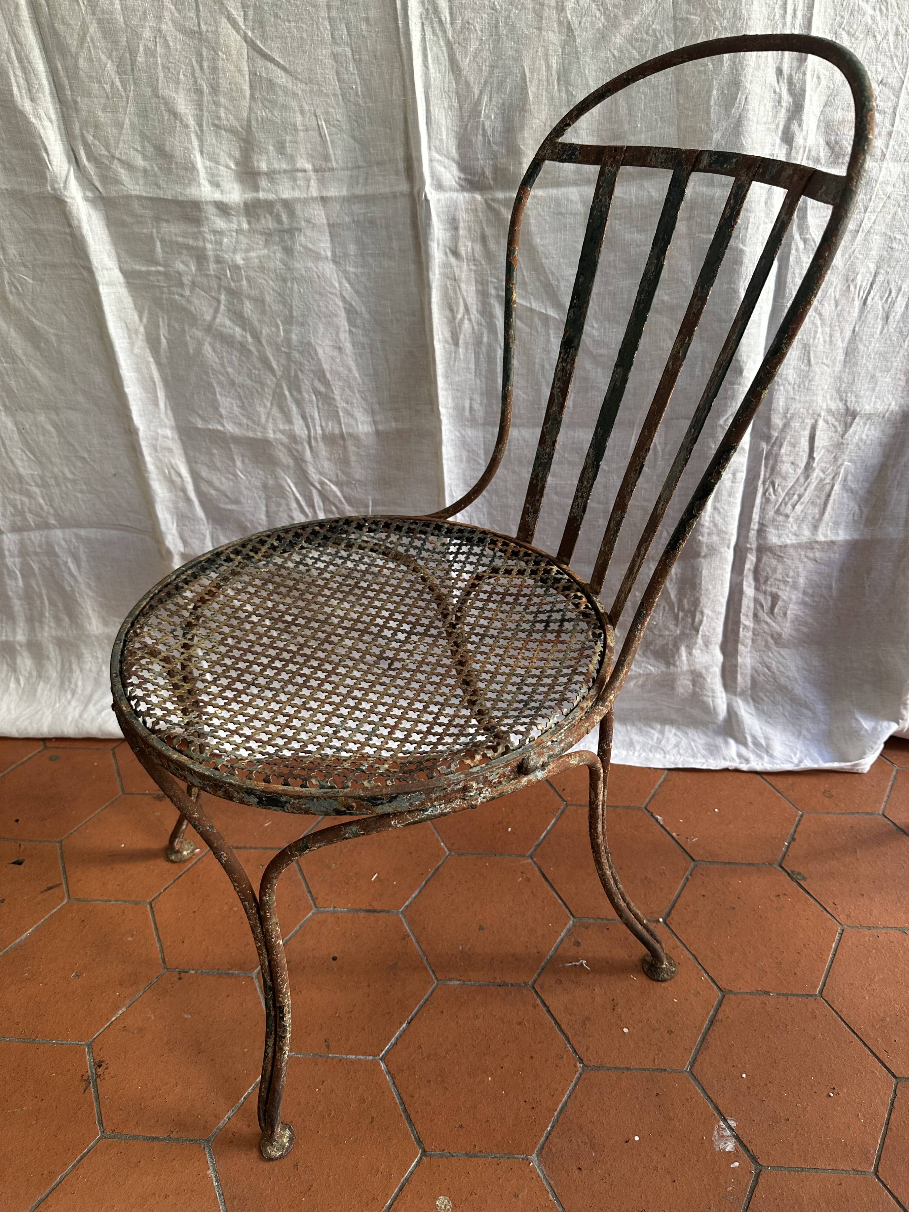 Chaise de jardin en fer peint XIXe
