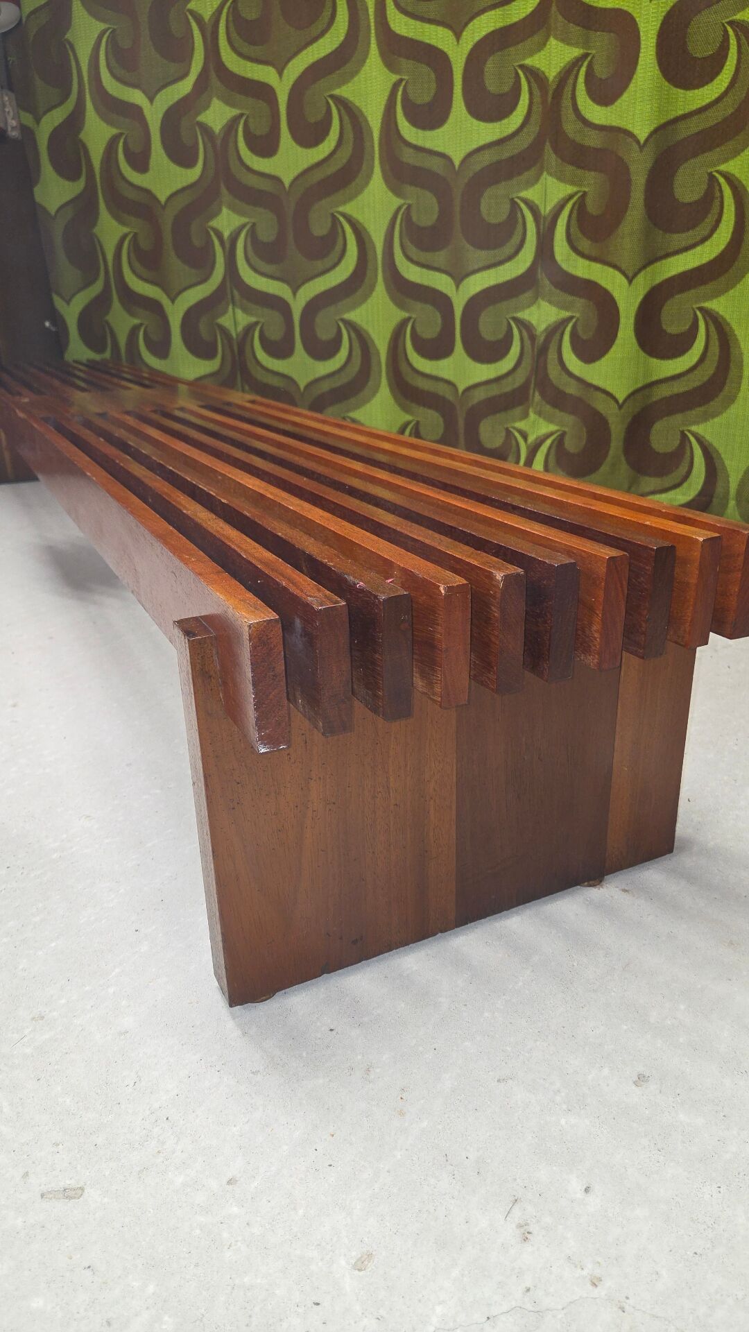 Grand banc teck massif design 1970