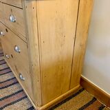 Antique chest of drawers