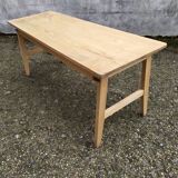 Farm table
