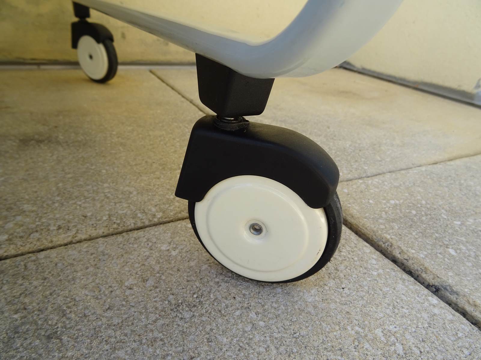 Folding rolling table served Louis Lucien Lepoix FRZ Germany