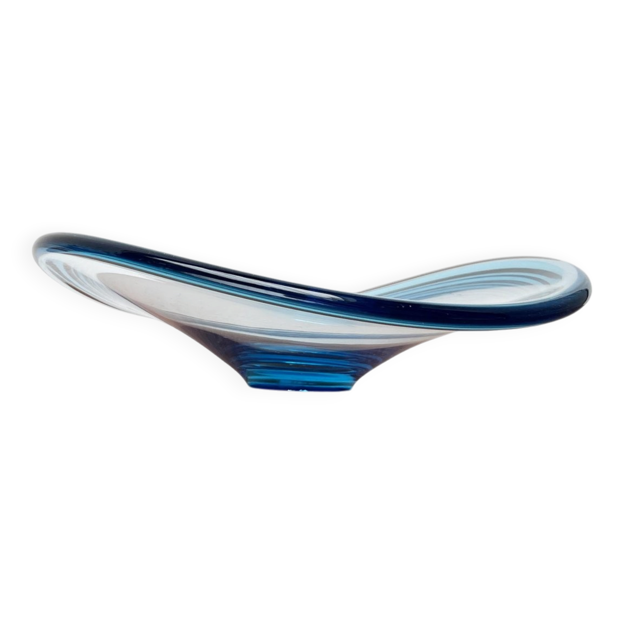 Art glass bowl from the Mid-Century Danish Thule series by Per Lütken for Holmegaard, 1960s.