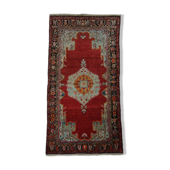 Colorful hand-knotted Persian rug 250 x 135 cm