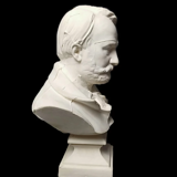 Victor Hugo| bust on piedouche