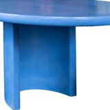 Table in blue lapis lazuli microcement – a custom-made sculptural piece