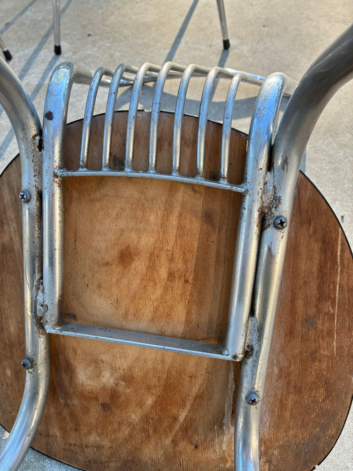 Set of 4 Formica chairs, 1960s style with metal frame.