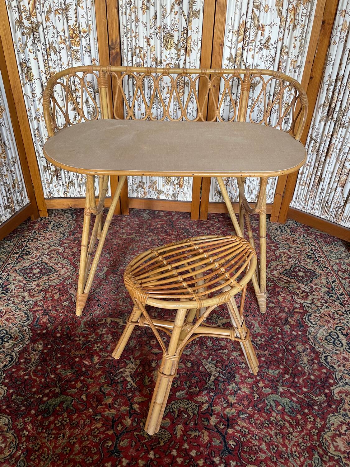 Bureau et tabouret en rotin, 1960