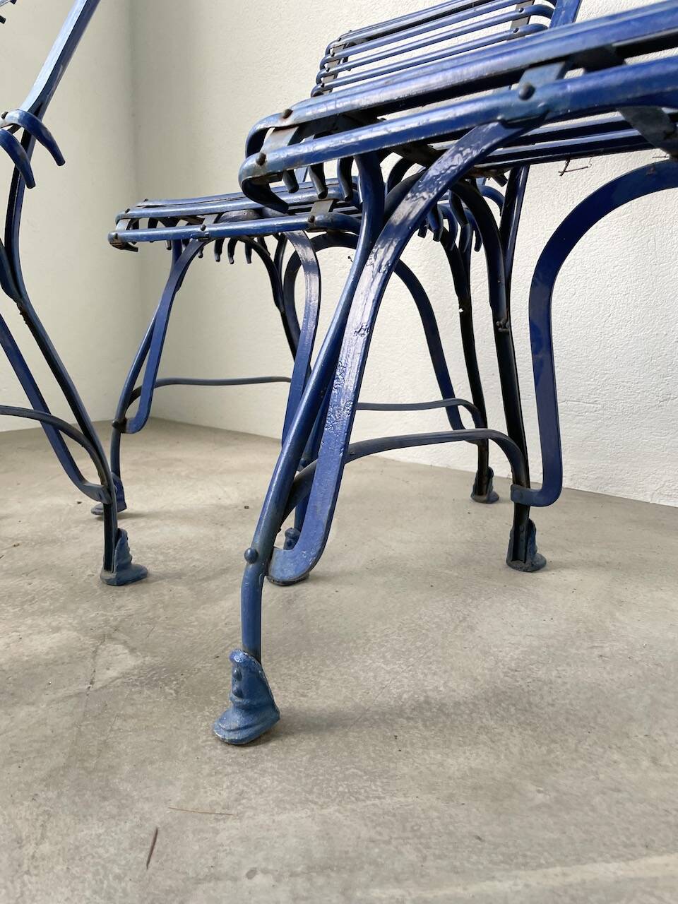 Series of 4 Arras chairs 1900