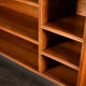 Bibliothèque sur pieds en bois