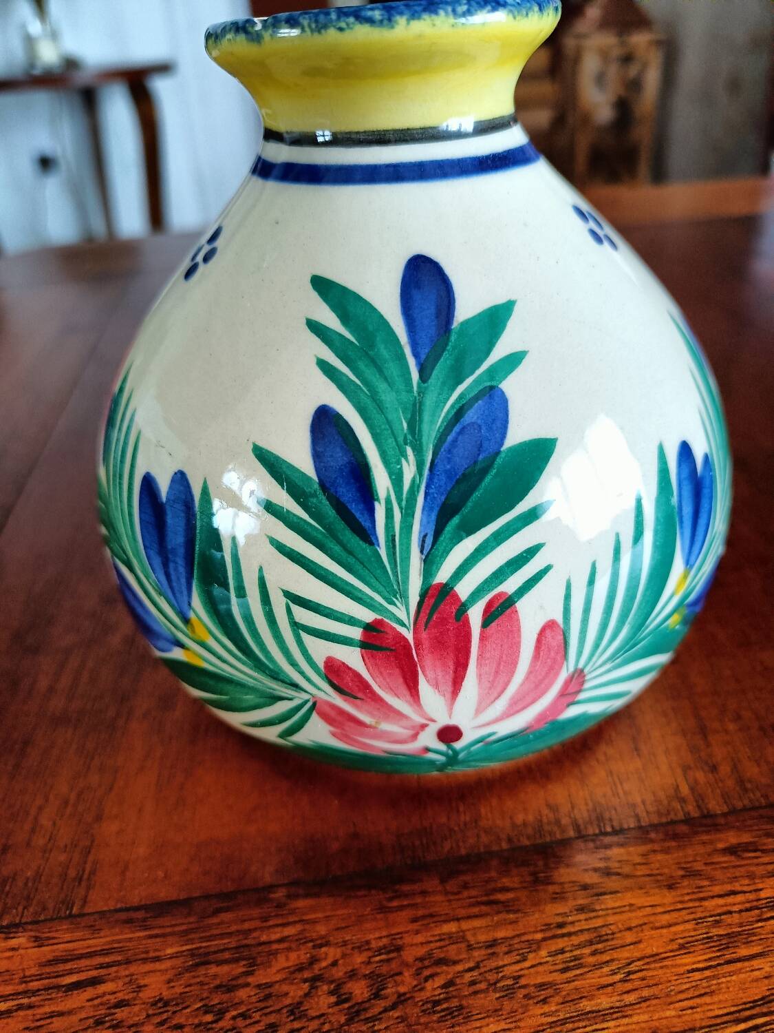 Breton tradition vase