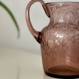 Bulled pitcher La Rochère