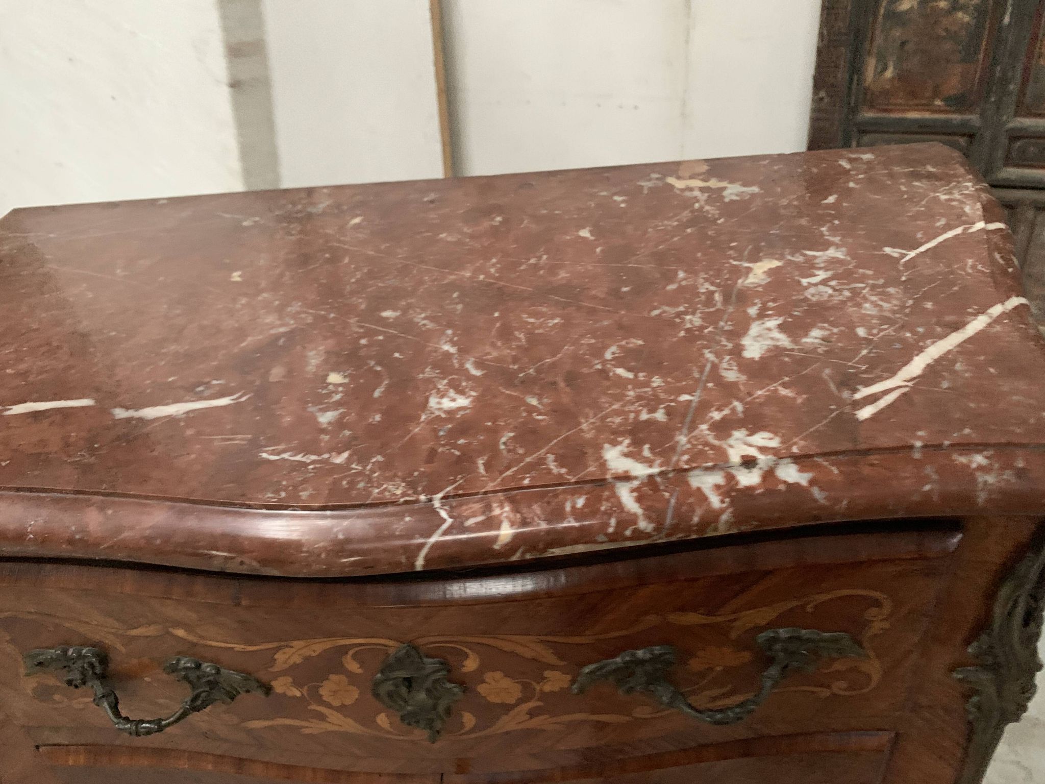 Louis XV style lady's secretary in light wood marquetry, 20th century.
