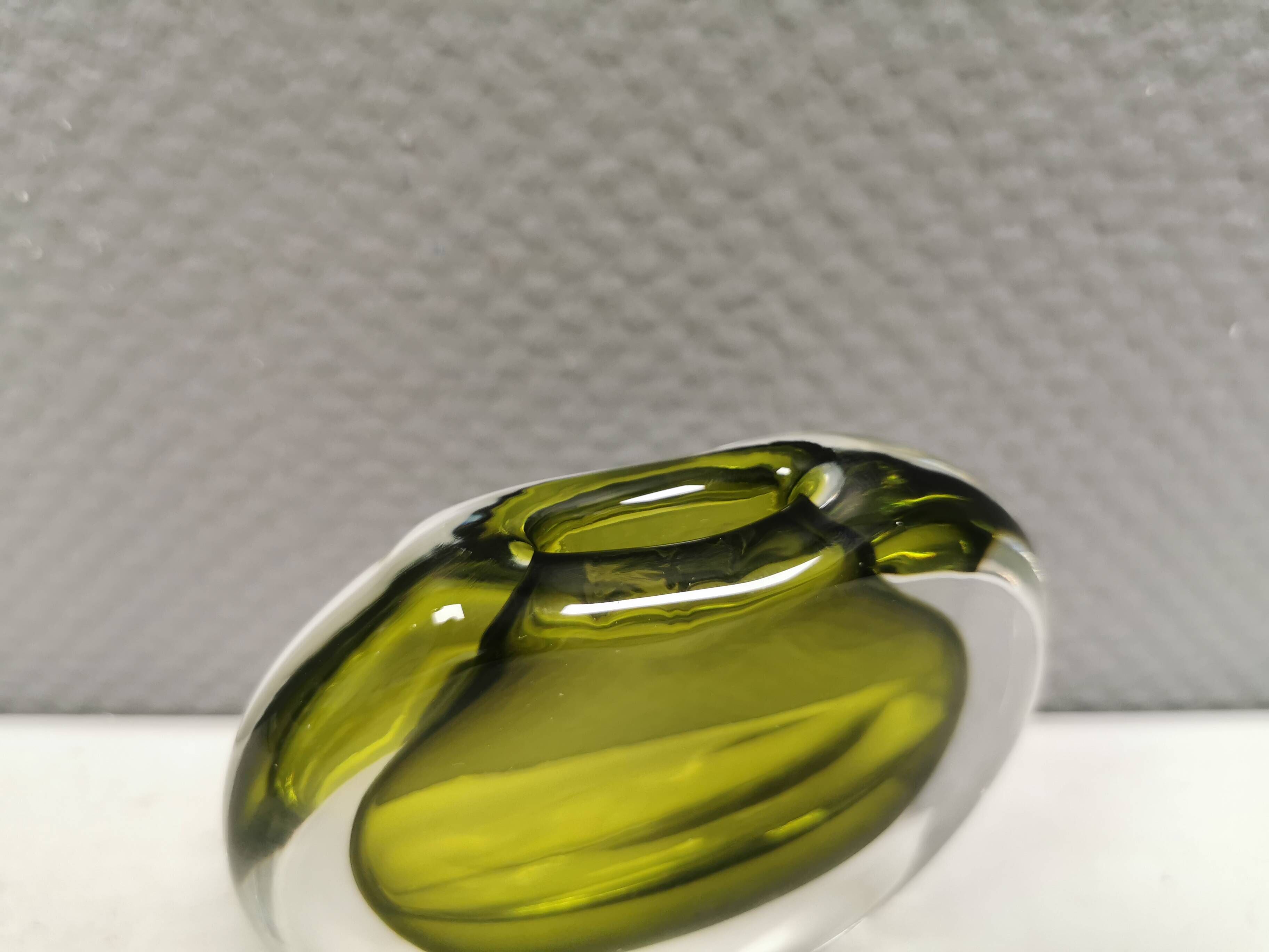 An exceptionally beautiful vase crafted using the ‘Sommerso’ technique.