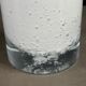 Bougeoir en verre moulé bullé blanc