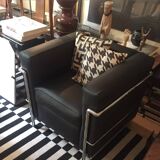 LC2 Le Corbusier armchair
