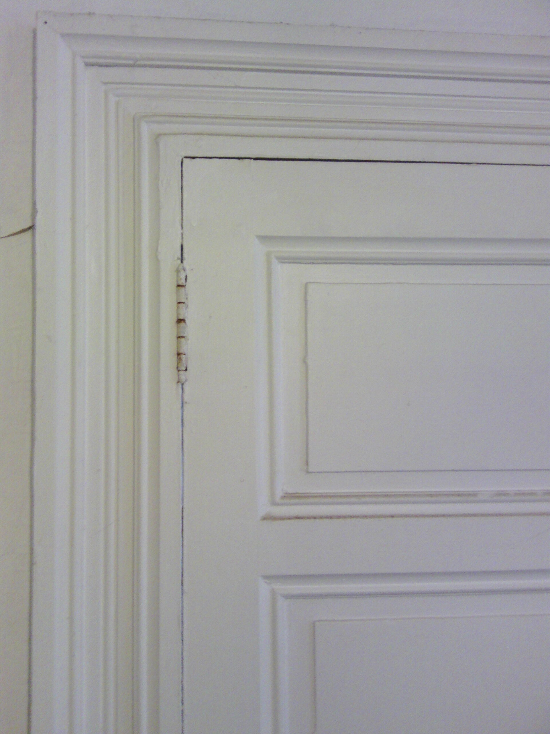 Large inner door 1900