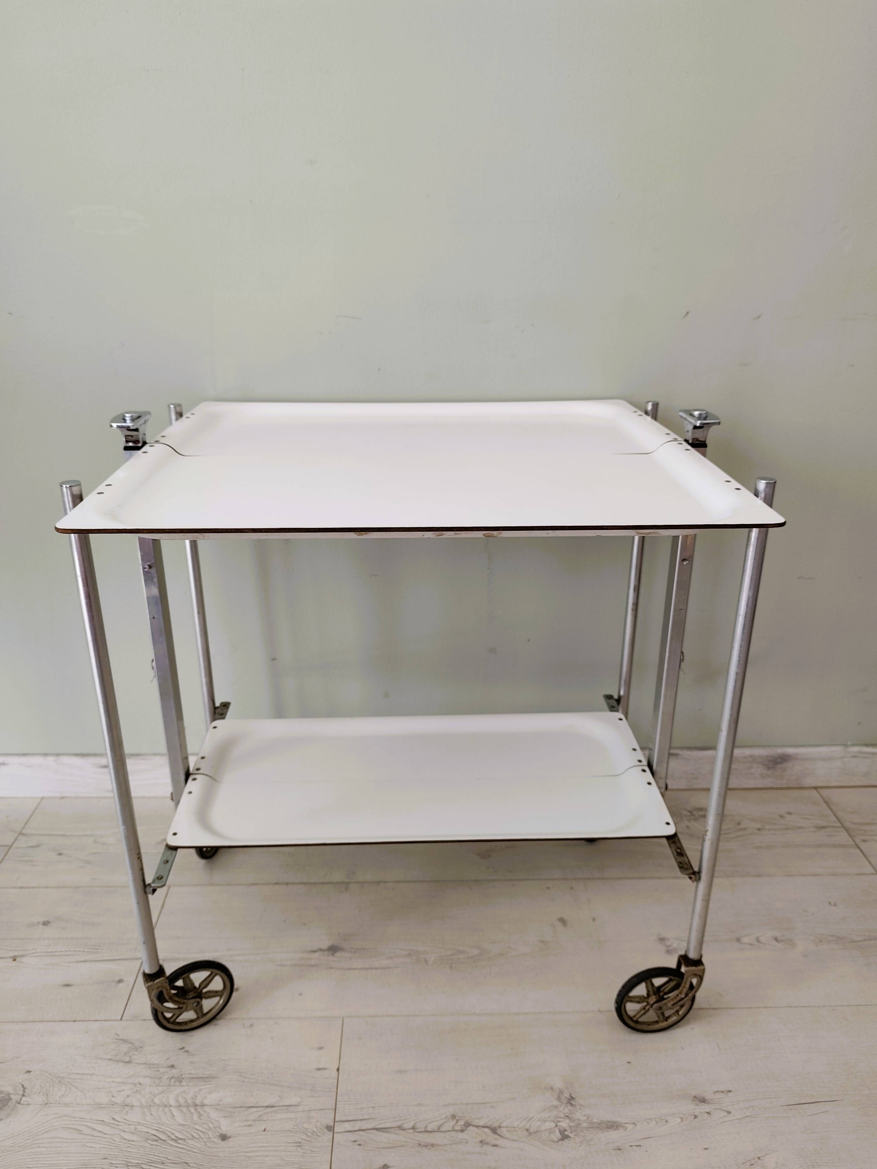 Desserte roulante estampillée MONOTEX
