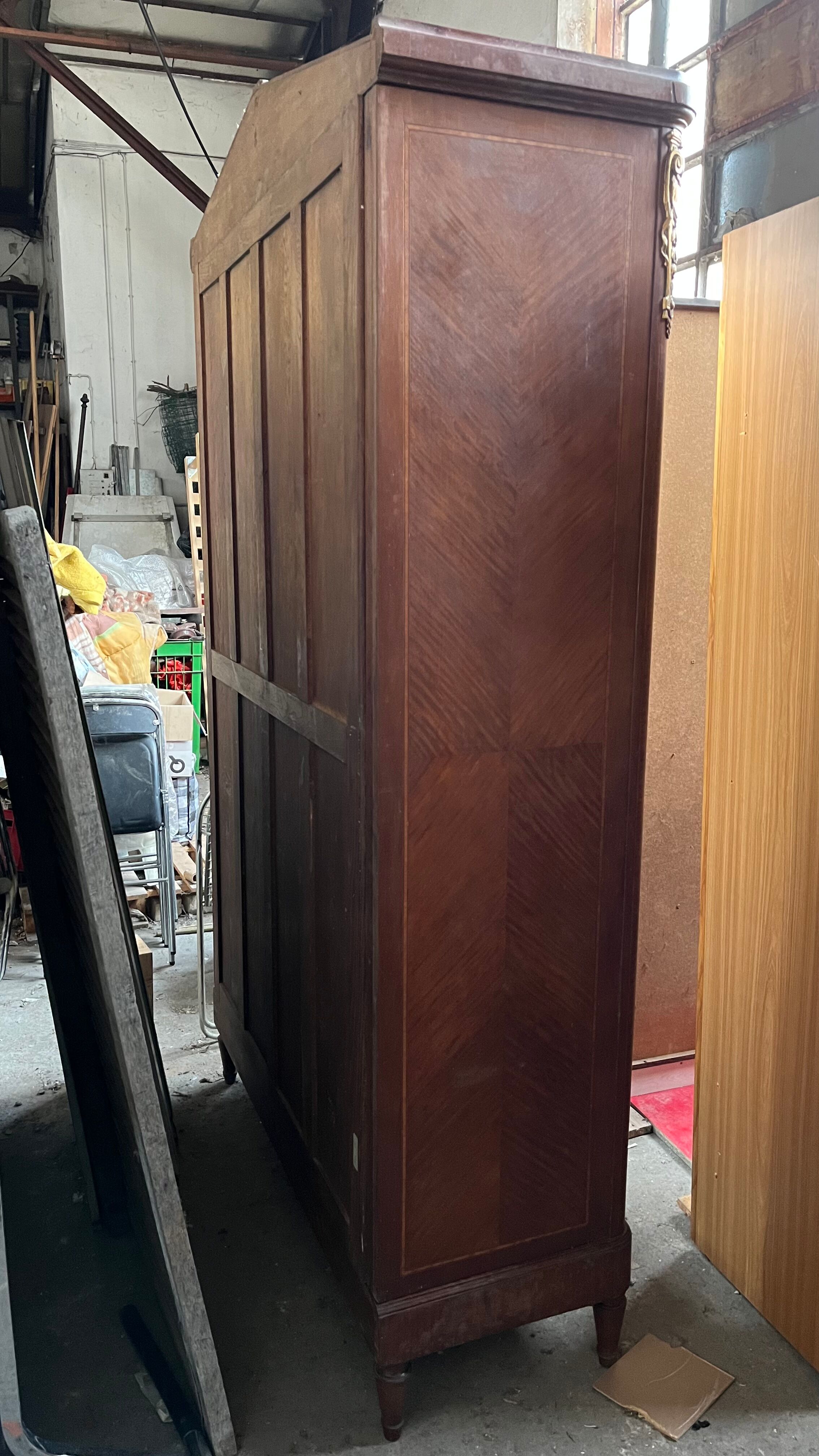 Cabinet 2 doors mirror mahogany rocaille years 1900