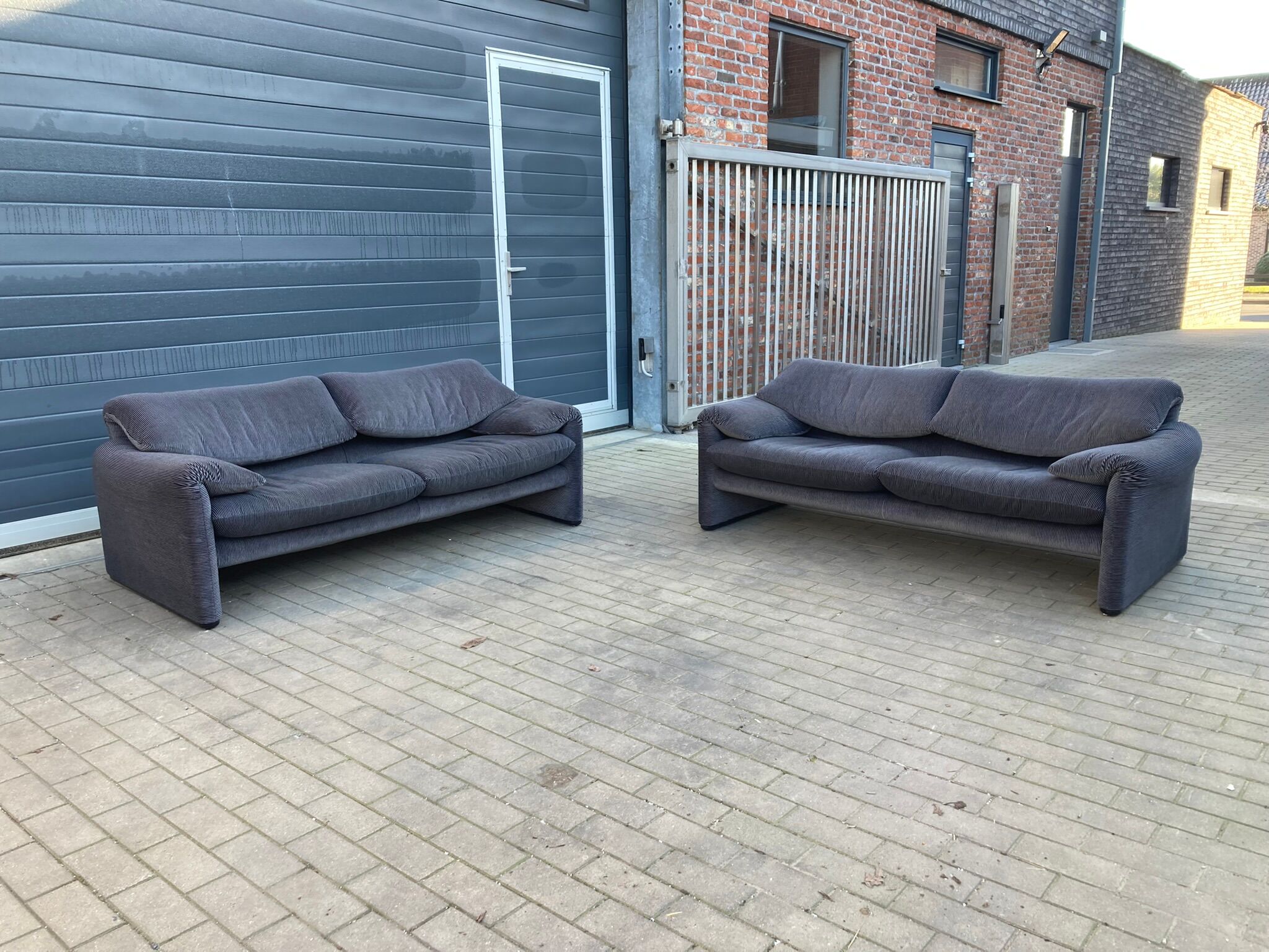 2x Cassina Maralunga 2places (190cm) by Vico Magistretti