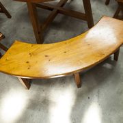 Brutalist ensemble round table 113cm and its 4 rounded stools 1960