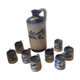 Pichet et 8 chopes signées Anne Ehret en grès d'Alsace